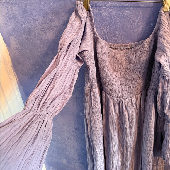 Elegant Lavender Off-Shoulder Dress - Picture 2 of 2